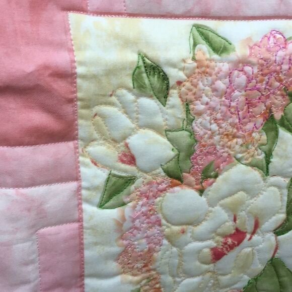 NWT Hand Crafted Quilted Wall Hanging/Runner - Picture 7 of 12